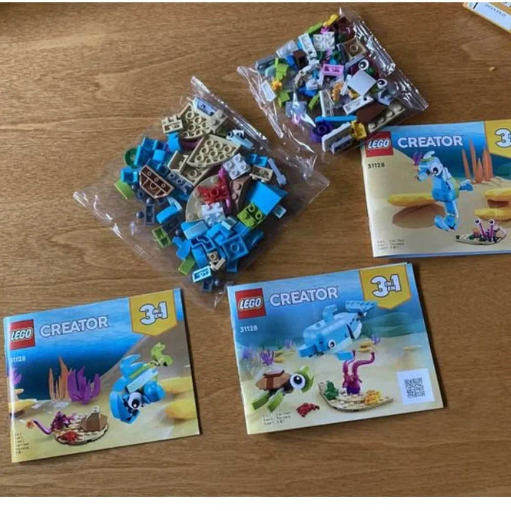 LEGO Creator 3-in-1 Dolphin and Turtle 31128